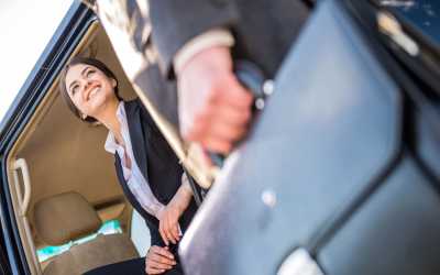 Transfer, Transfer z lotniska Pafos do Protaras dowolnego miejsca np. hotelu, apartamentu, willi dla 4-8 osób